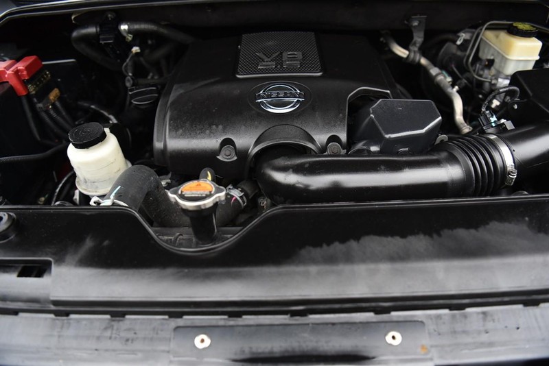 Nissan Armada Vehicle Image 31