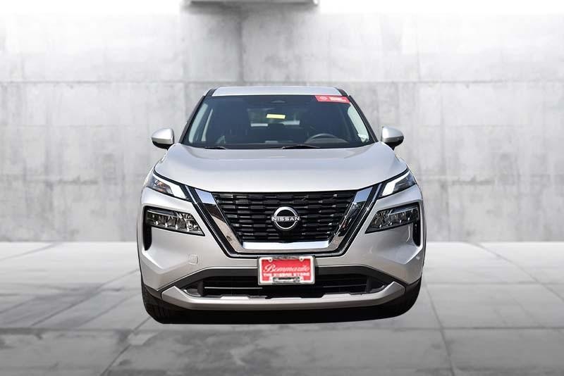 Nissan Rogue Vehicle Image 04