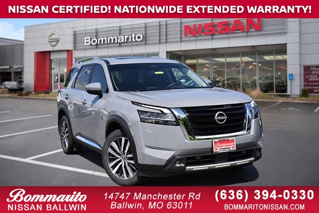 2022 Nissan Pathfinder Platinum at Frazier Automotive in Hazelwood MO