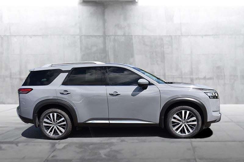 Nissan Pathfinder Vehicle Image 05