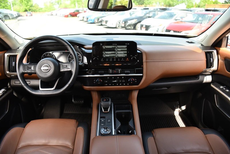 Nissan Pathfinder Vehicle Image 08