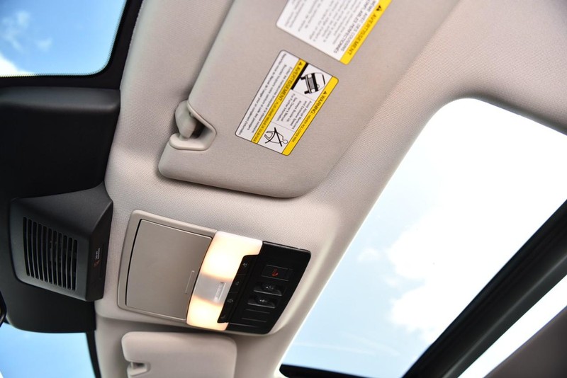 Nissan Pathfinder Vehicle Image 25