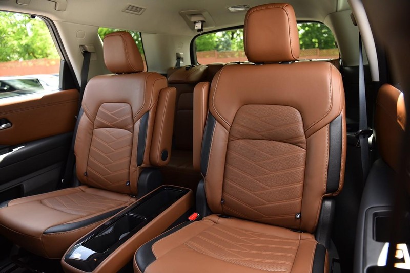 Nissan Pathfinder Vehicle Image 26