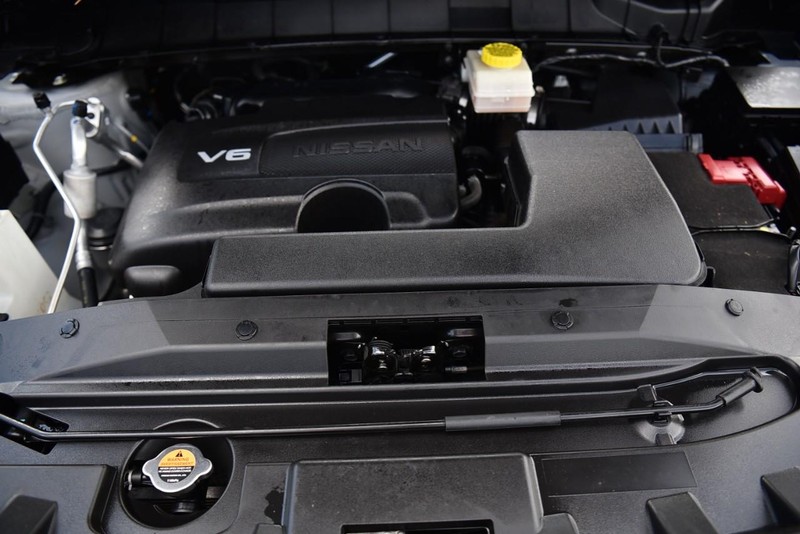 Nissan Pathfinder Vehicle Image 32