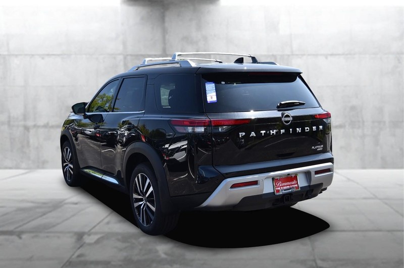 Nissan Pathfinder Vehicle Image 07