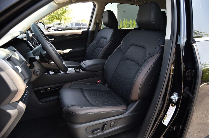 Nissan Pathfinder Vehicle Image 23