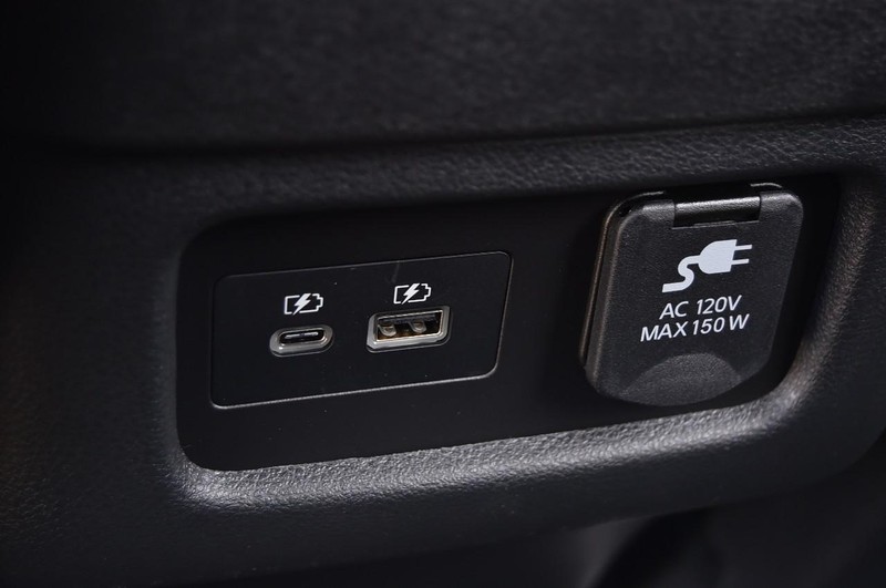 Nissan Pathfinder Vehicle Image 28