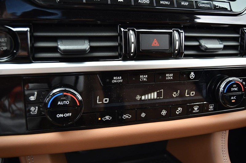 Nissan Pathfinder Vehicle Image 19