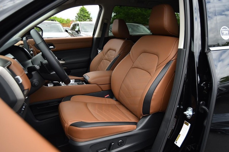 Nissan Pathfinder Vehicle Image 23