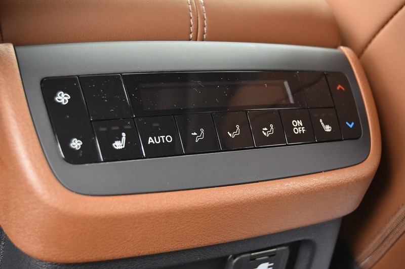 Nissan Pathfinder Vehicle Image 27