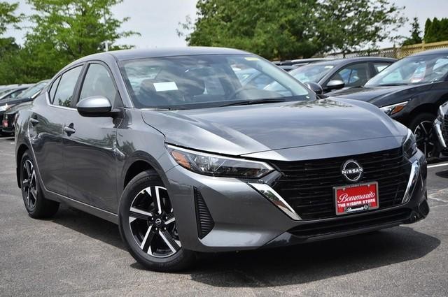Nissan Sentra Vehicle Image 02