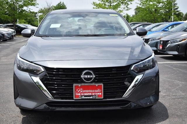 Nissan Sentra Vehicle Image 04