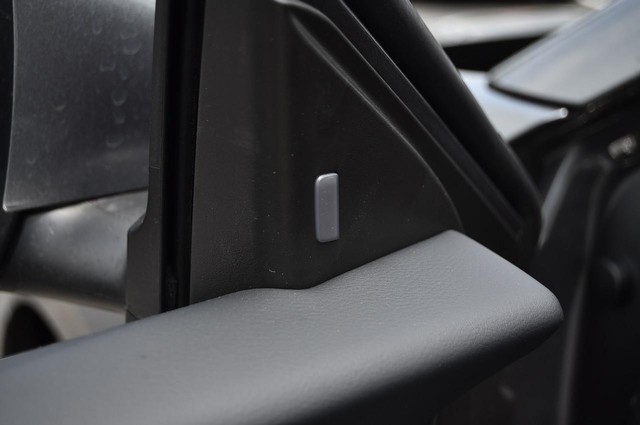 Nissan Sentra Vehicle Image 10