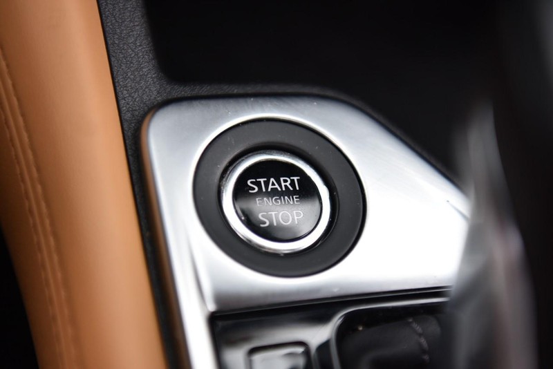 Nissan Sentra Vehicle Image 19