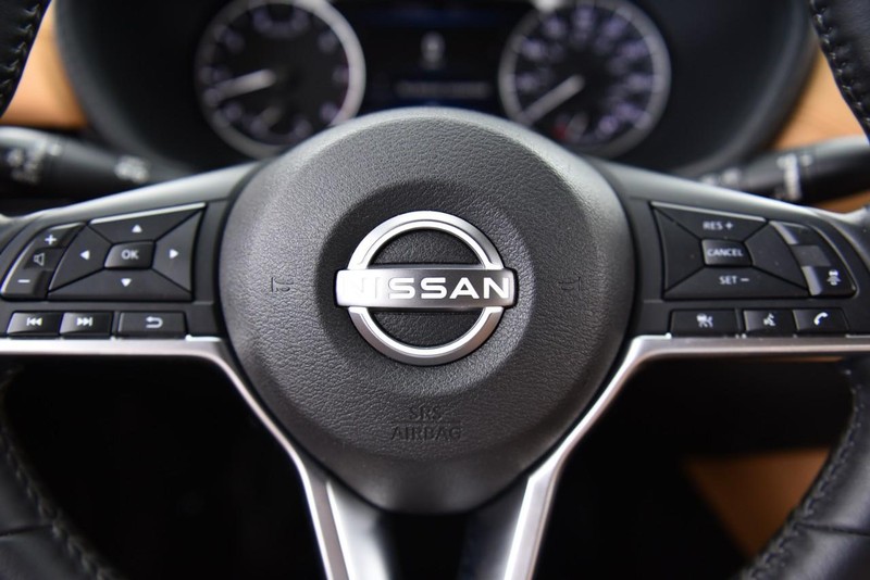 Nissan Sentra Vehicle Image 20