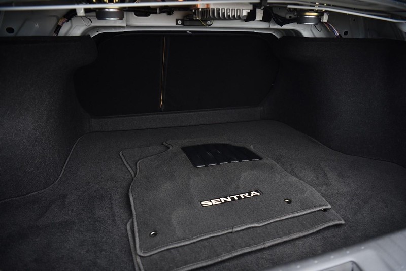 Nissan Sentra Vehicle Image 26