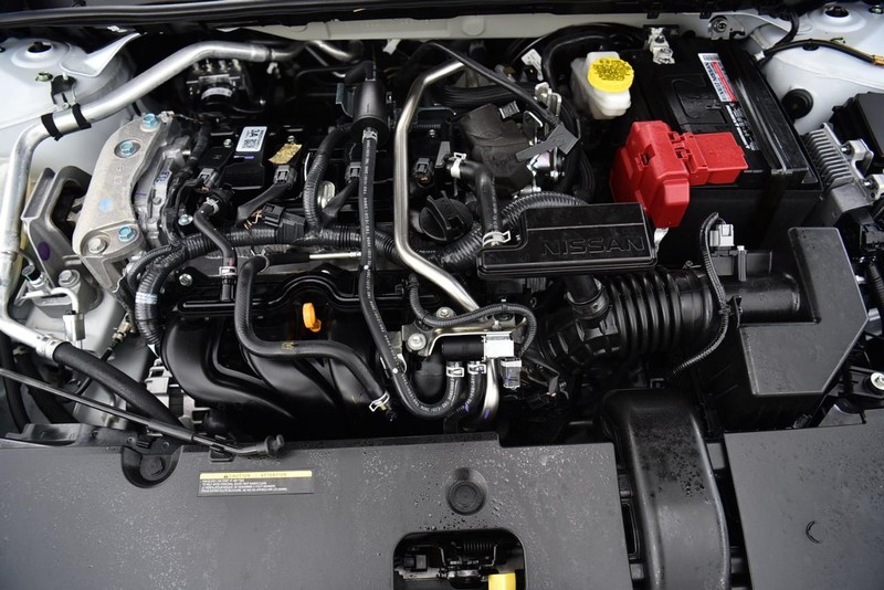 Nissan Sentra Vehicle Image 27