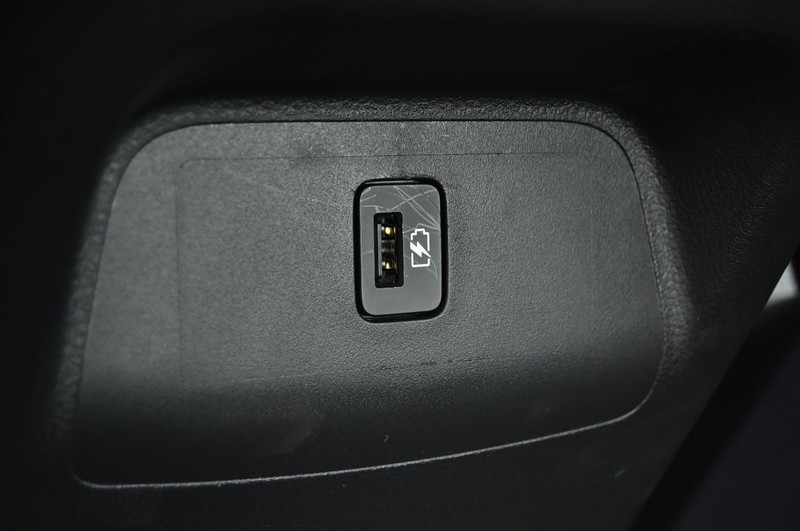 Nissan Sentra Vehicle Image 22