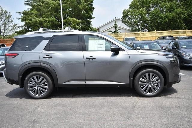 Nissan Pathfinder Vehicle Image 05