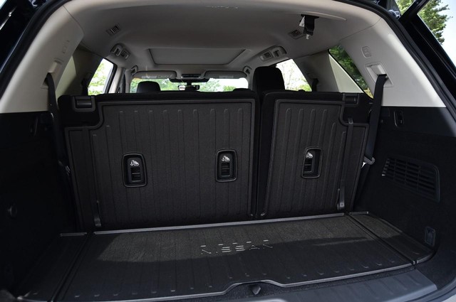 Nissan Pathfinder Vehicle Image 29