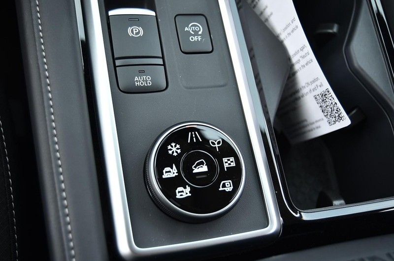 Nissan Pathfinder Vehicle Image 20