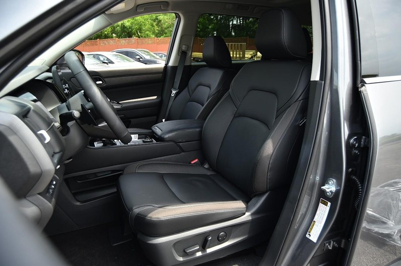 Nissan Pathfinder Vehicle Image 22