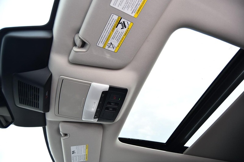 Nissan Pathfinder Vehicle Image 24
