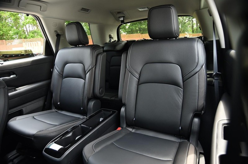Nissan Pathfinder Vehicle Image 25