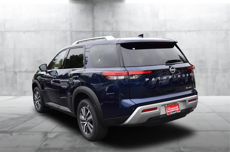 Nissan Pathfinder Vehicle Image 07
