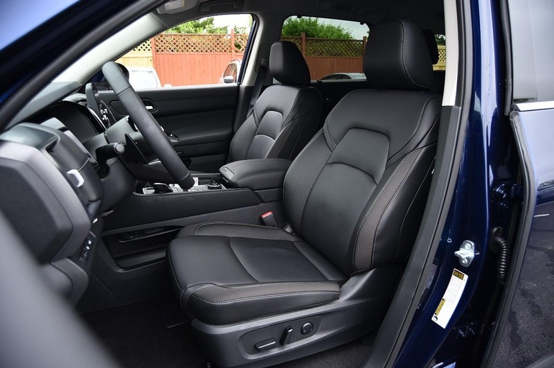 Nissan Pathfinder Vehicle Image 22