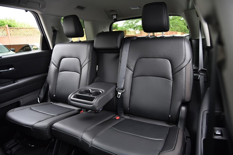Nissan Pathfinder Vehicle Image 24