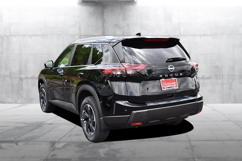 Nissan Rogue Vehicle Image 07