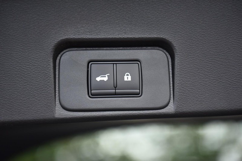 Nissan Rogue Vehicle Image 26
