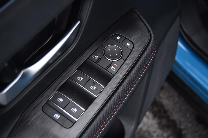Nissan Kicks Vehicle Image 09
