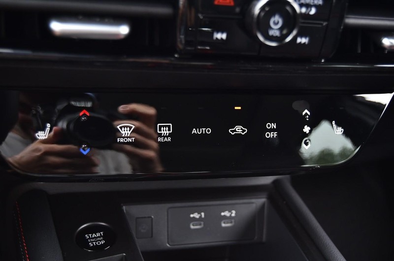 Nissan Kicks Vehicle Image 18