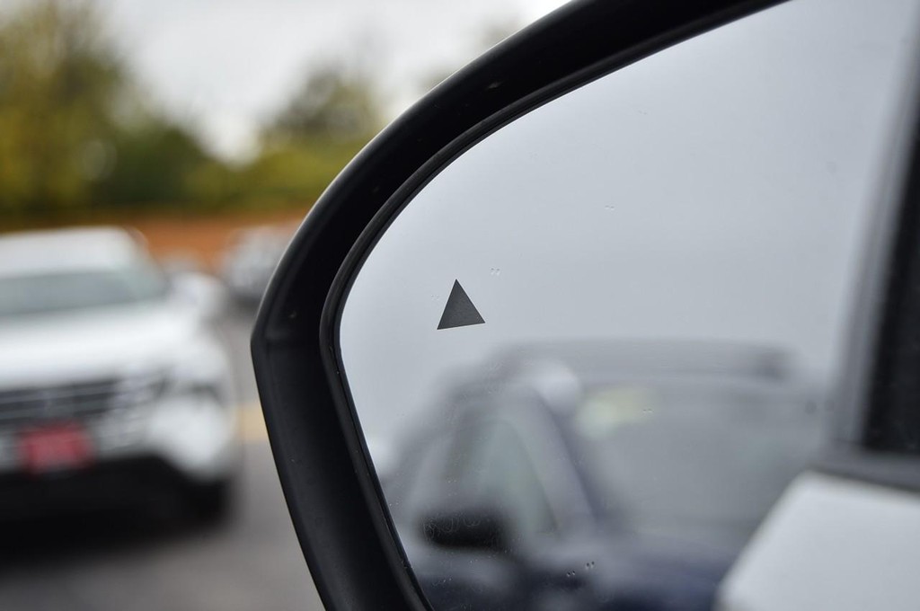 Nissan Kicks Vehicle Image 10