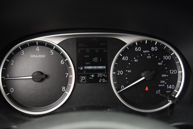 Nissan Kicks Play Vehicle Image 11