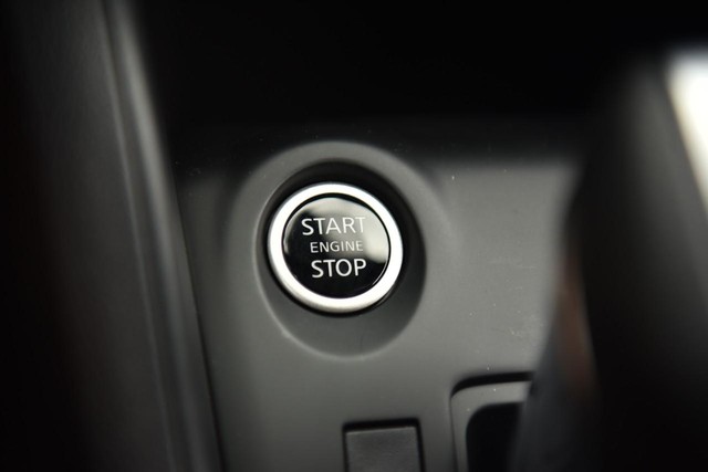 Nissan Kicks Play Vehicle Image 15