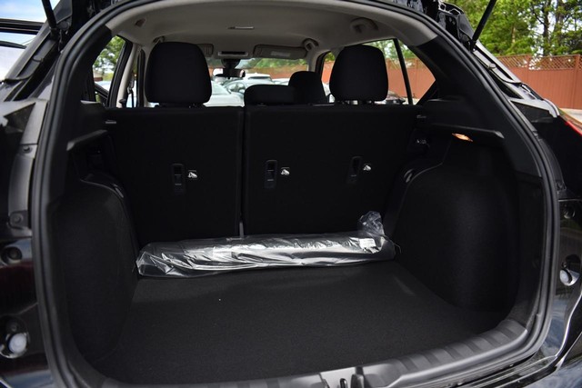 Nissan Kicks Play Vehicle Image 22