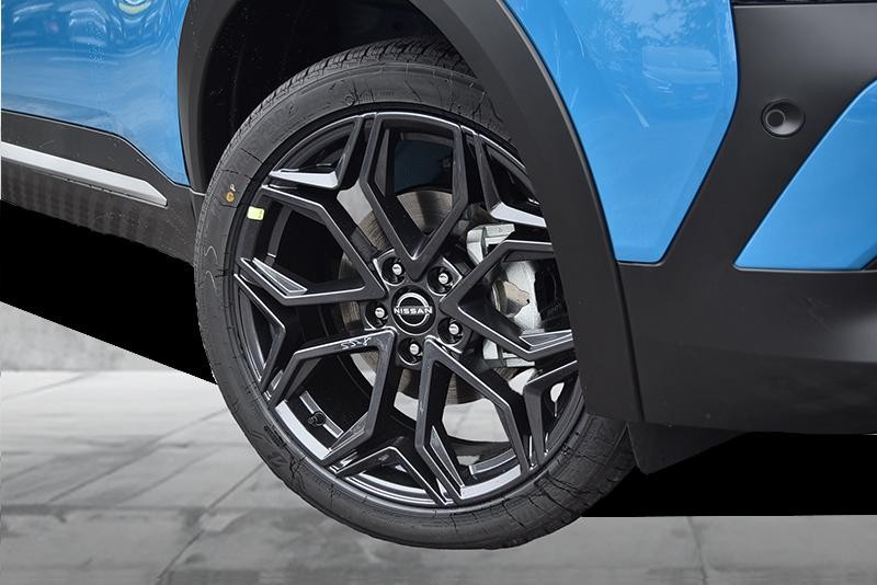 Nissan Kicks Vehicle Image 03