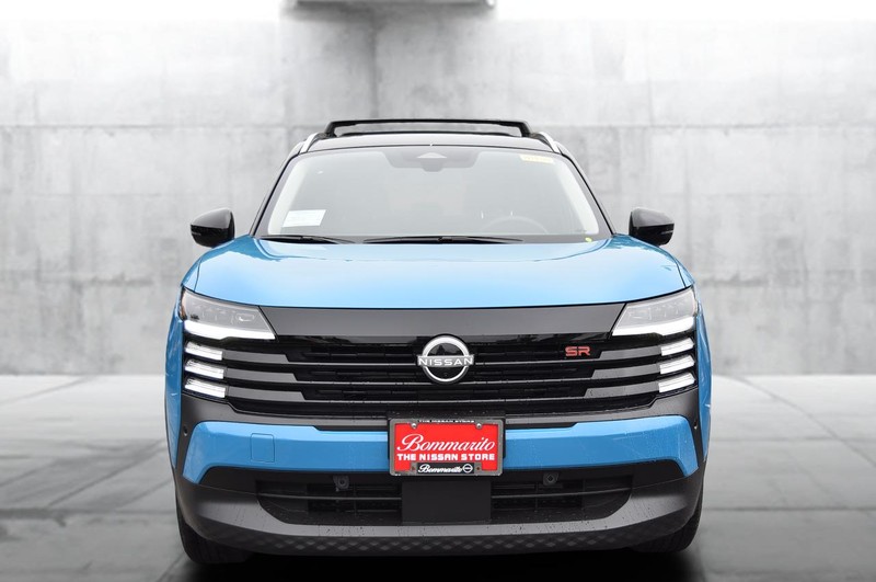 Nissan Kicks Vehicle Image 04