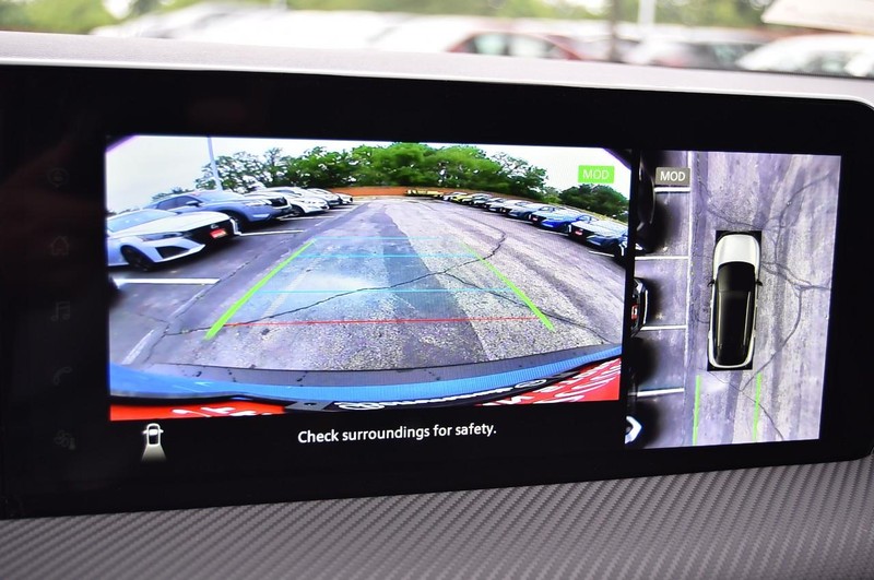 Nissan Kicks Vehicle Image 13