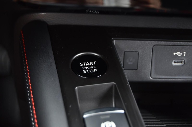 Nissan Kicks Vehicle Image 20