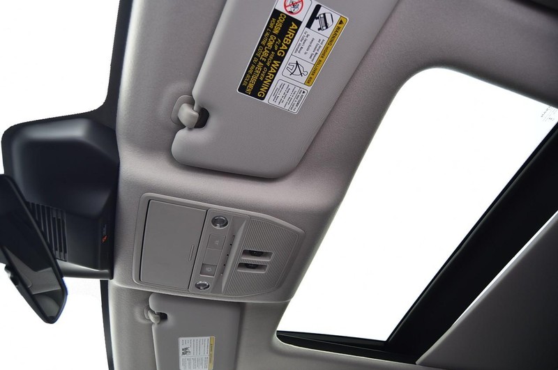 Nissan Kicks Vehicle Image 25