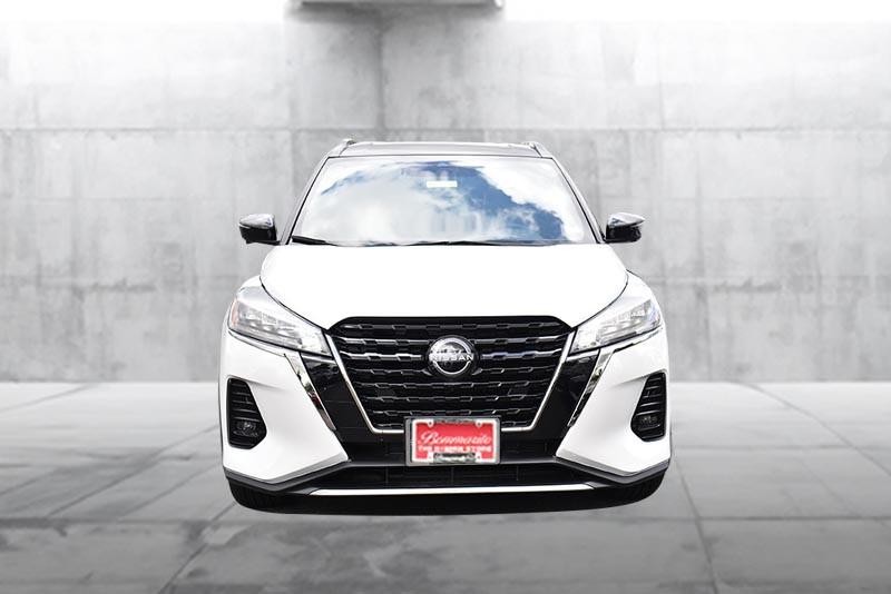 Nissan Kicks Vehicle Image 04