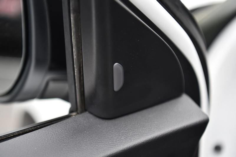 Nissan Kicks Vehicle Image 10