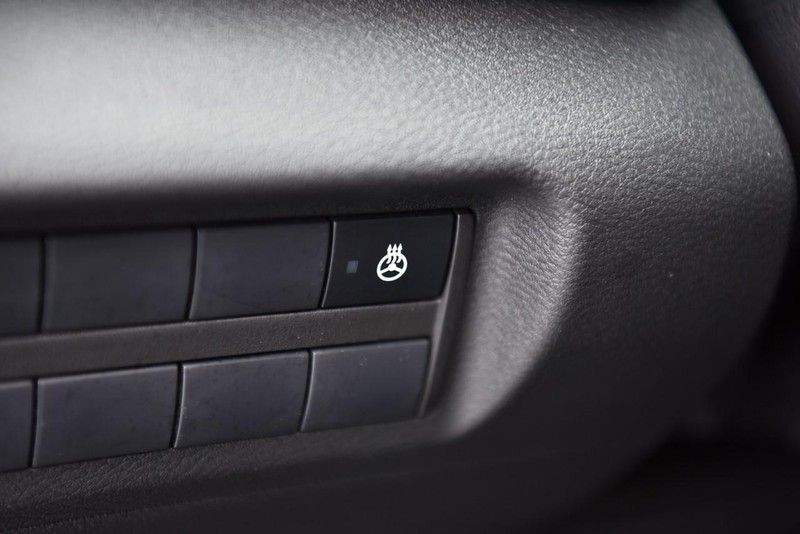 Nissan Kicks Vehicle Image 11