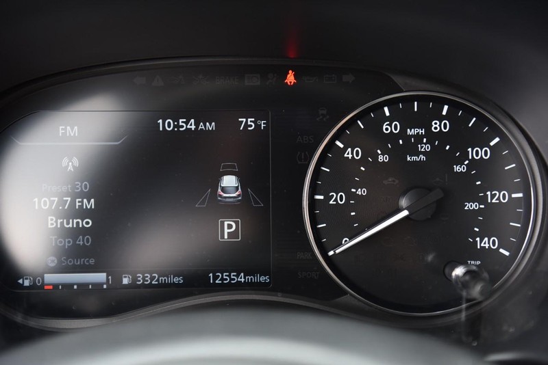 Nissan Kicks Vehicle Image 12