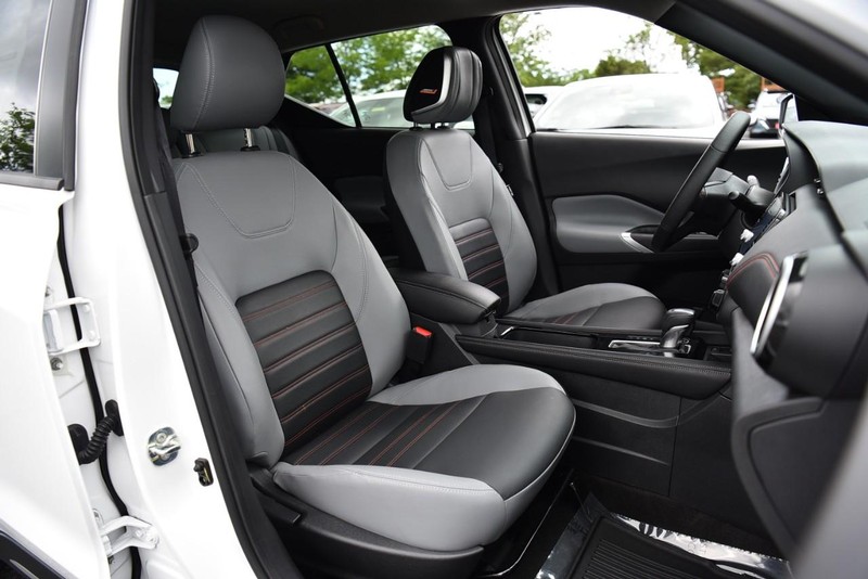 Nissan Kicks Vehicle Image 20