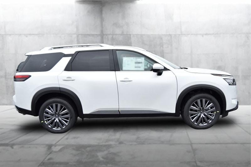 Nissan Pathfinder Vehicle Image 05